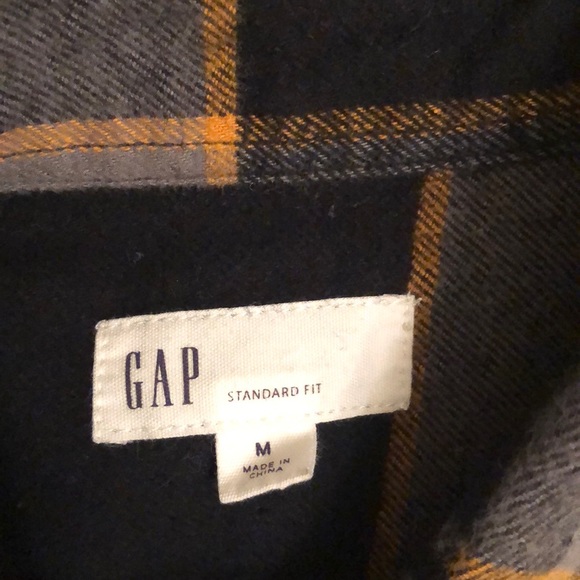 Gap shirt - Picture 3 of 5